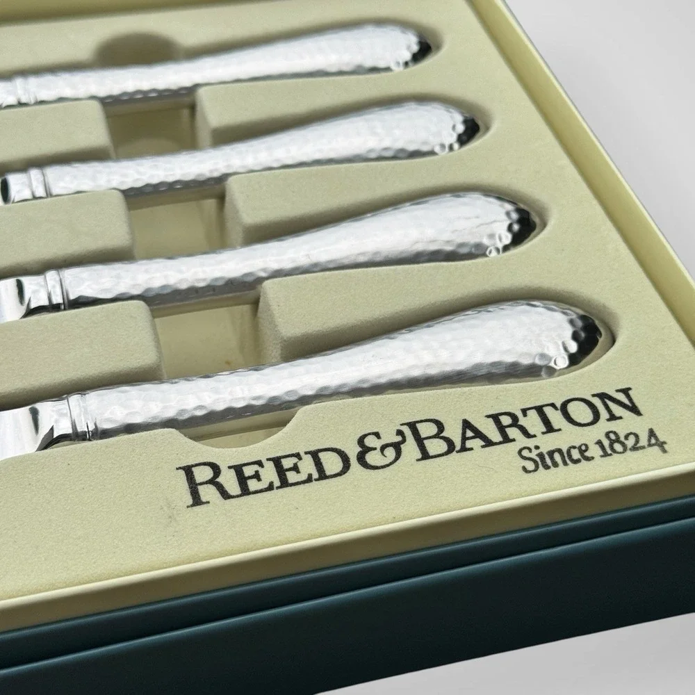 Reed & Barton Hammered‎ Antique 4 Piece Steak Knife Set in Box Stainless Steel